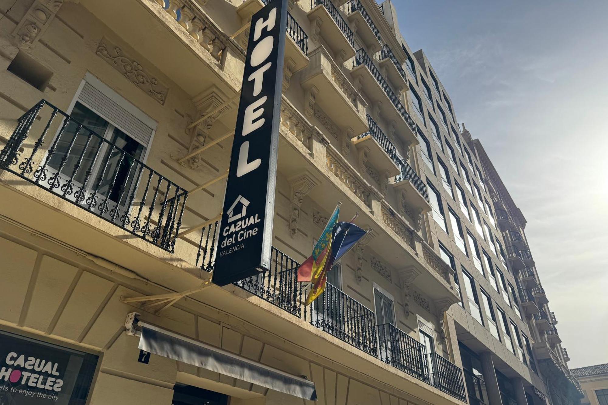 Casual Del Cine Valencia Hotel Exterior photo
