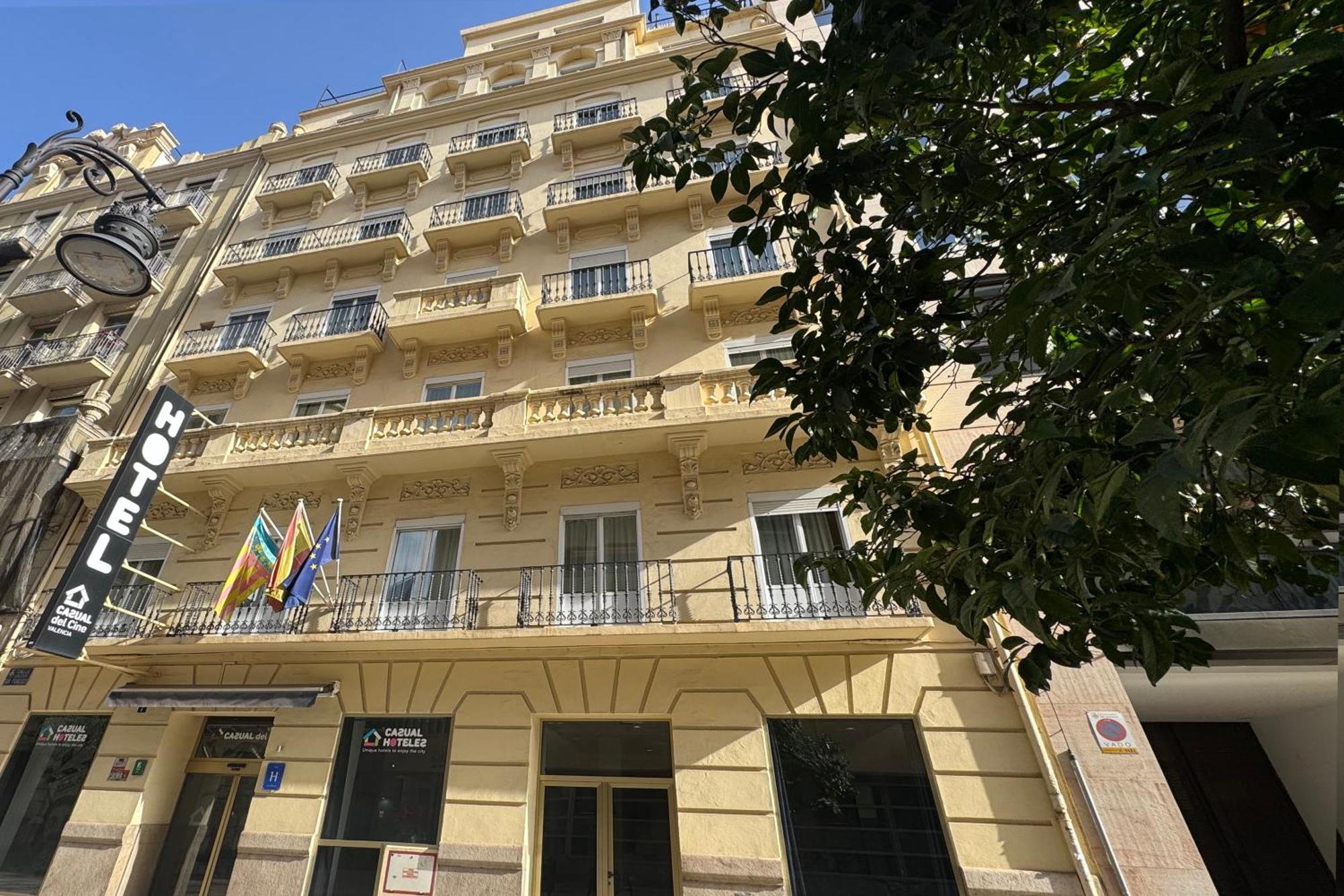 Casual Del Cine Valencia Hotel Exterior photo